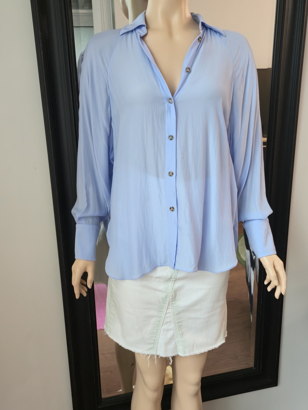 Michael Kors Women's Button Down Blouse Blue Small Like New